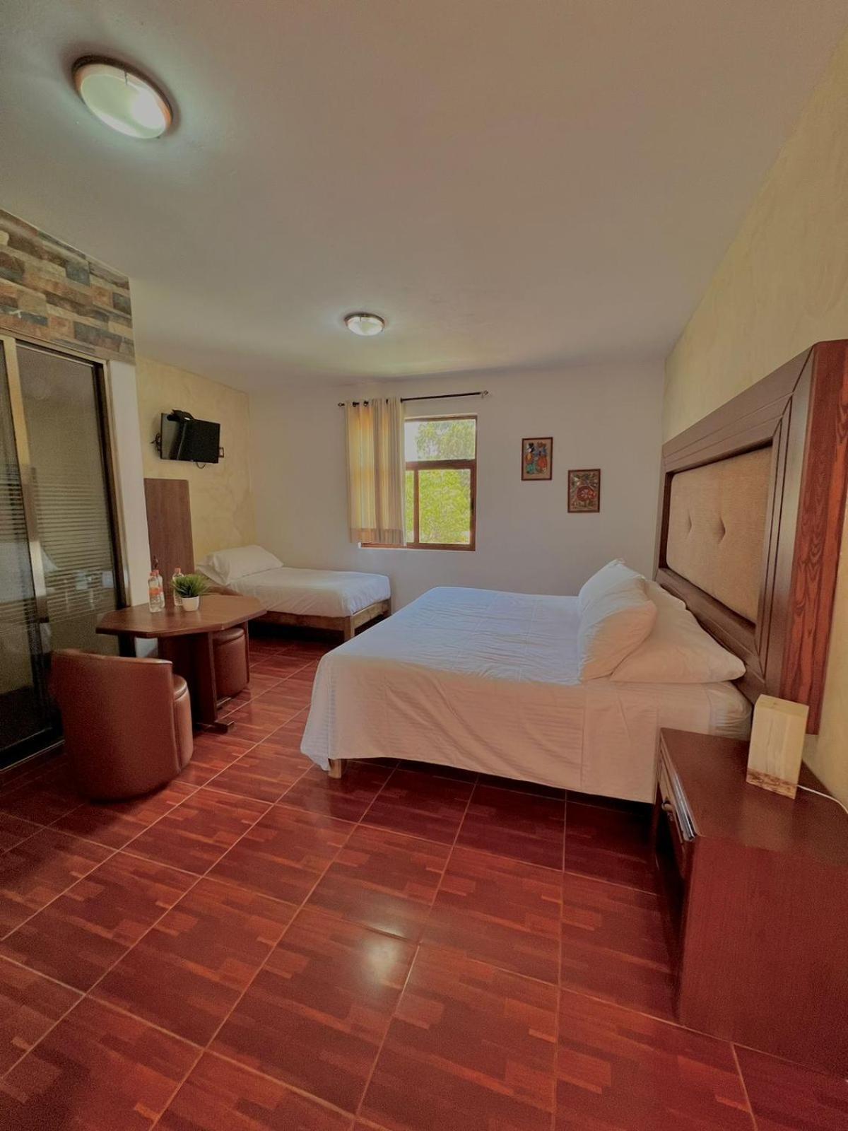 Hotel El Jaguar San Martín de las Pirámides Exteriör bild