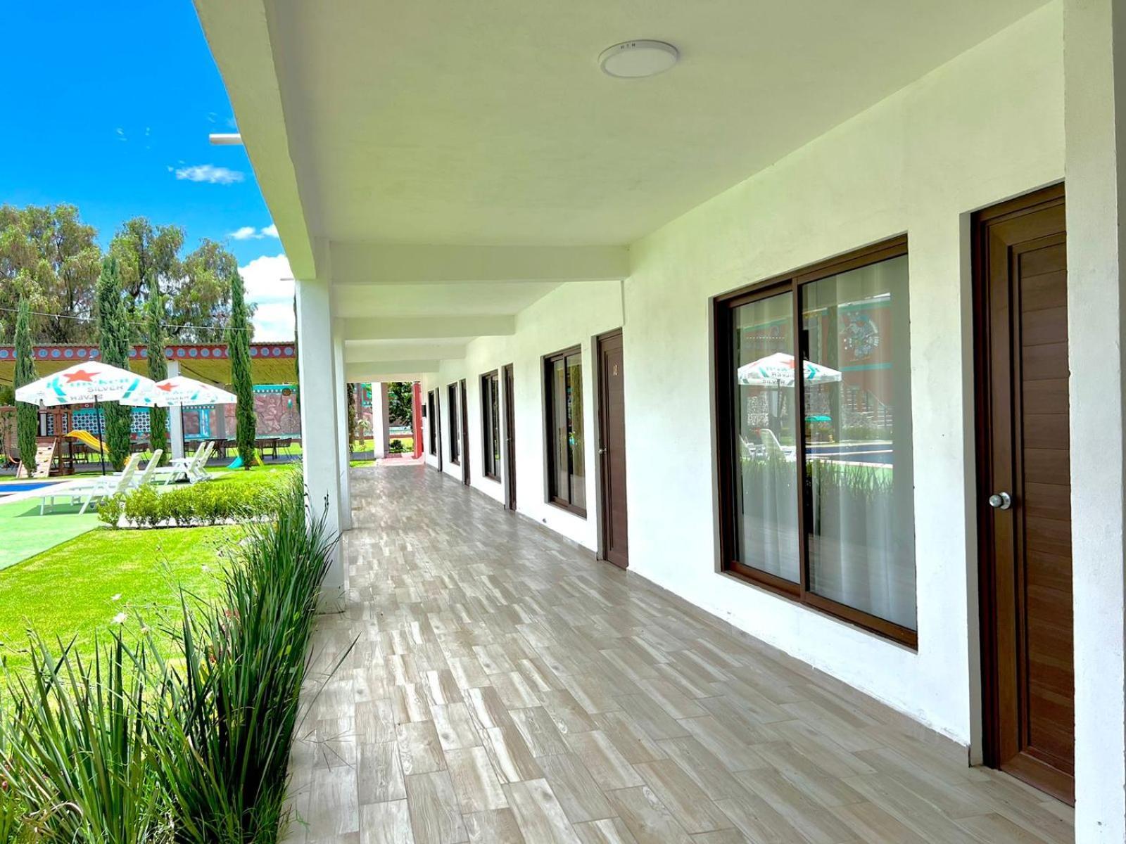 Hotel El Jaguar San Martín de las Pirámides Exteriör bild